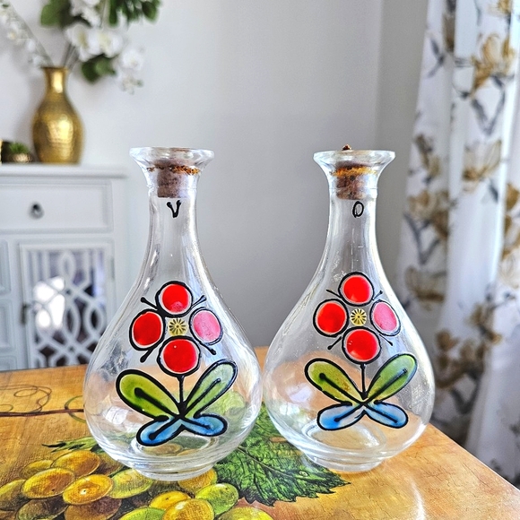 Antique Handpainted Glass Cruet Set Red Flowers, Wood Stoppers, Made in Japan - Picture 2 of 13